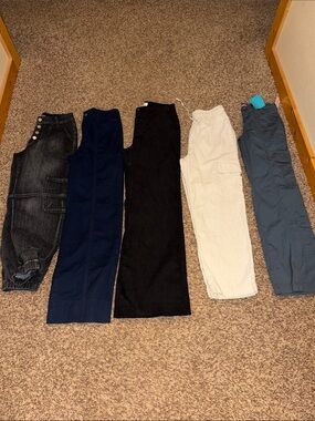 Bundle of women’s size 0 pants – will sell bundled or separately